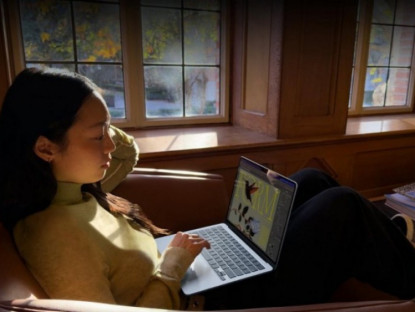 Thông tin doanh nghiệp - MacBook Air M2: "Cựu vương" mỏng nhẹ vẫn giữ vững ngôi đầu