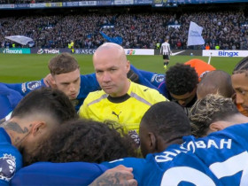 Trực tiếp bóng đá Chelsea - Newcastle: Sanchez bay người cản phá Gordon (Ngoại hạng Anh)