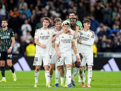 Thể thao - Arbeloa từng ngày "ghi điểm" tại Real Madrid, dàn sao trẻ gây sốt khi đá hay hơn đàn anh