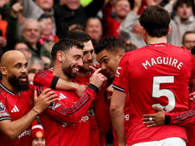 MU 17 trận liên tiếp ghi bàn: Fernandes đứng trước kỷ lục & phép dùng quân đơn giản của Carrick