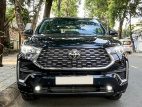 Người dùng đánh giá xe Toyota Innova Cross HEV sau thời gian sử dụng