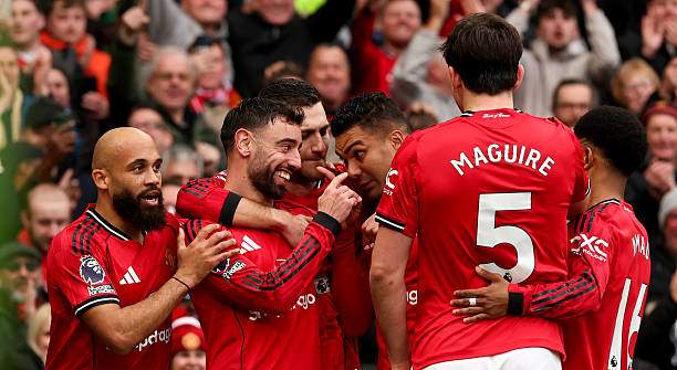 MU 17 trận liên tiếp ghi bàn: Fernandes đứng trước kỷ lục & phép dùng quân đơn giản của Carrick - 2