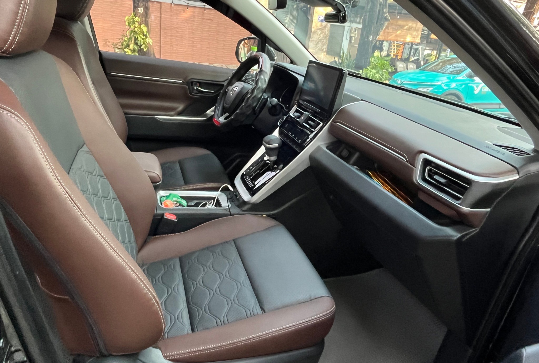 Người dùng đánh giá xe Toyota Innova Cross HEV sau thời gian sử dụng - 5