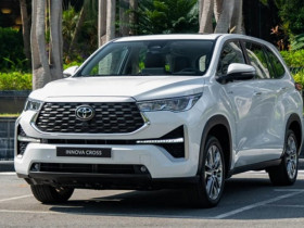 Innova Cross G: Không cần quá nhiều trang bị, chỉ cần đúng thứ khách Việt cần