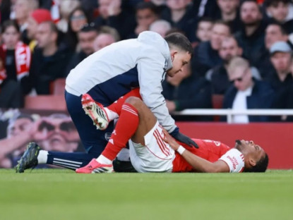 Thể thao - Hậu vệ trụ cột chấn thương, Arsenal nhận tin dữ trước đại chiến Man City