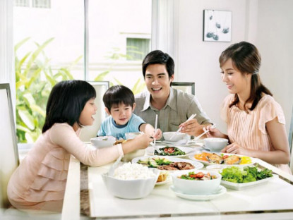 Gia đình - Tôn vinh giá trị của bữa cơm gia đình qua Cuộc thi viết “Bữa cơm gia đình ấm áp yêu thương”