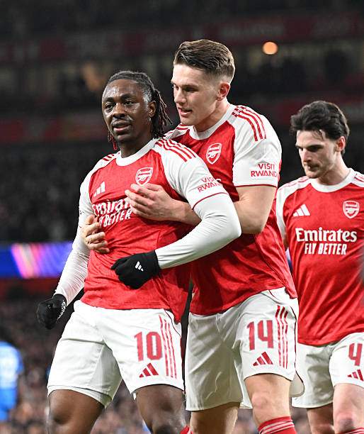 Arsenal bất bại 14 trận liên tiếp, uy thế "cửa trên" rõ rệt trước Man City ở chung kết League Cup - 3