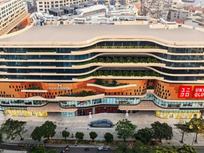 Thông tin doanh nghiệp - Đón chờ diện mạo mới: Trải nghiệm cửa hàng UNIQLO thứ 31 tại Hanoi Centre từ ngày 27/03