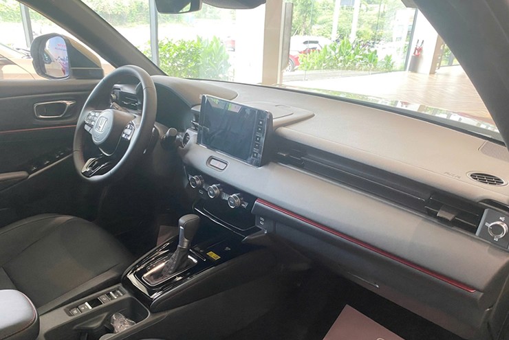 Giá Honda HR-V hybrid xuống thấp, người mua thêm lựa chọn giữa B và C - 2