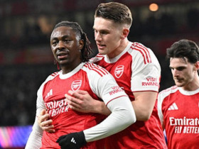 Arsenal bất bại 14 trận liên tiếp, uy thế 