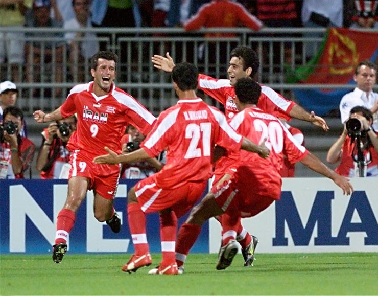 Iran đối đầu Mỹ ở World Cup: Trận đấu vượt khỏi biên giới & cái kết bất ngờ nhất lịch sử - 2