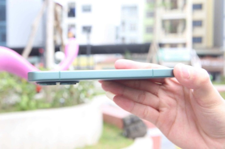 Trên tay Xiaomi 17, pin 7.000 mAh, camera Leica 3 - 10