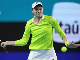 Nóng bỏng tennis Miami Open: Rybakina thắng thuyết phục, Fritz hạ 