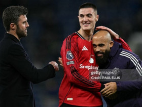 Mbeumo và Sesko rút lui khỏi ĐTQG, MU đứng ngồi không yên