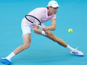 Sinner san bằng kỷ lục Federer - Alcaraz, ngày càng 