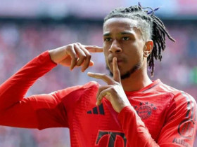 Tin mới nhất bóng đá tối 25/3: Sếp Bayern tái khẳng định không bán Olise