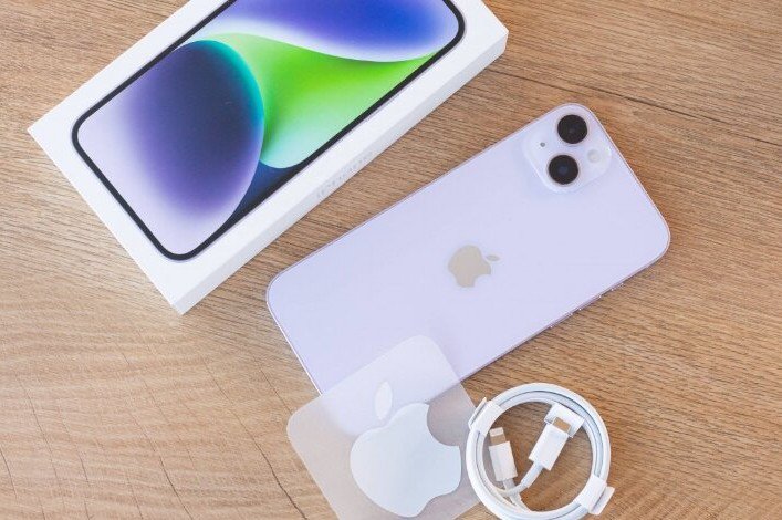 iPhone 13 và iPhone 14 giảm giá hơn 50%, rẻ chưa từng có - 1