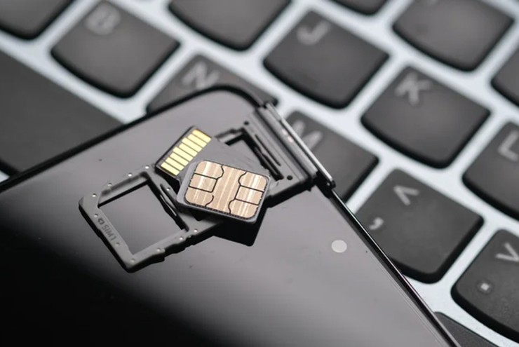 Những mẫu Android hiếm hoi vẫn cho phép mở rộng bộ nhớ - 1