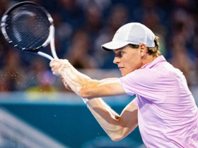 Video tennis Sinner - Lehecka: Khởi đầu như ý (Chung kết Miami Open)