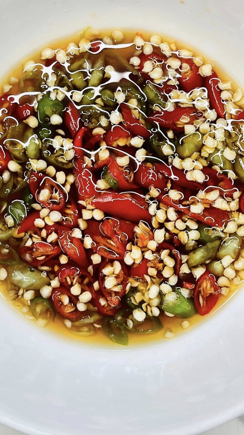 Thân Thúy Hà khoe cơm trưa làm dân mạng "rớt nước miếng", đến bữa cỗ cúng ba ai nhìn cũng xúc động - 16