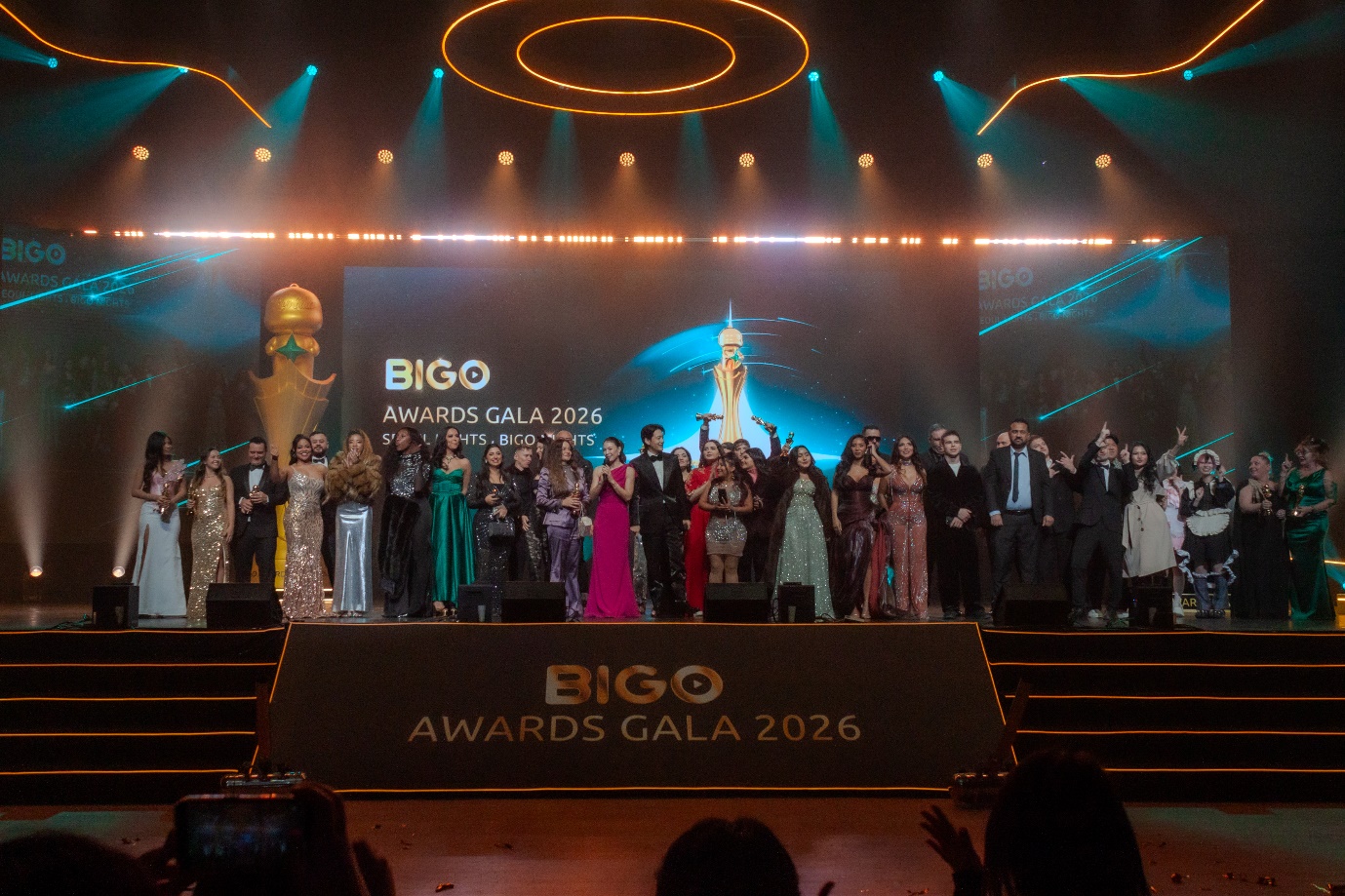 Các nhà sáng tạo hàng đầu Việt Nam tỏa sáng trên sân khấu toàn cầu tại BIGO Awards Gala 2026 - 1