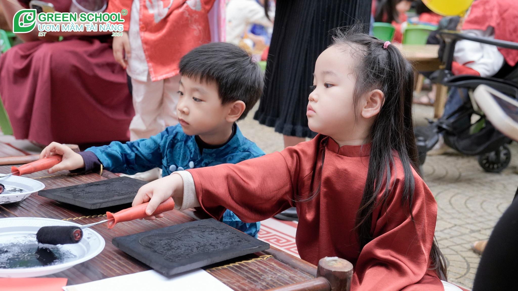 Rộn ràng sắc xuân với Tết Chạm Hồn Việt 2026 - 3