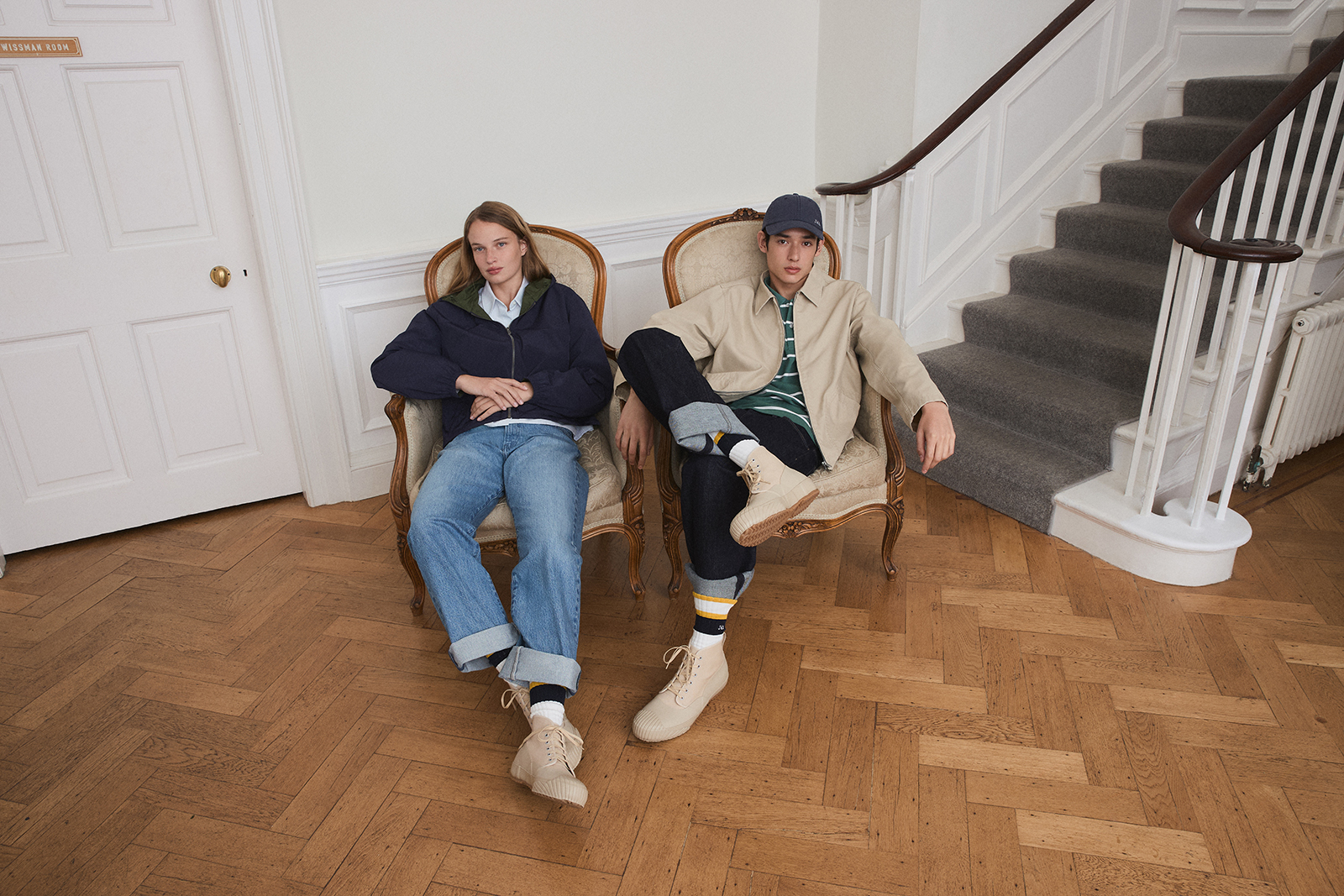 UNIQLO and JW Anderson Xuân/Hè 2026: Phong cách preppy nhẹ nhàng sắp “lên kệ” - 1