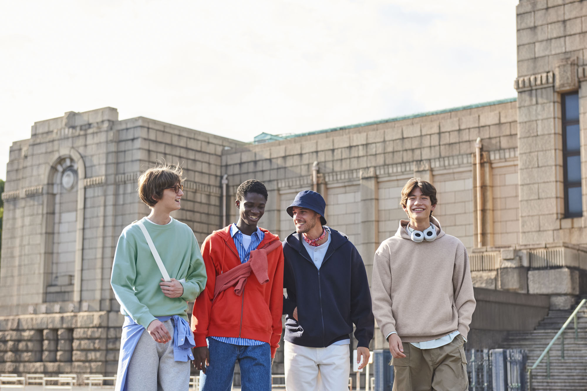 UNIQLO Xuân/Hè 2026: Màu sắc và phom dáng mới của sự tối giản - 3