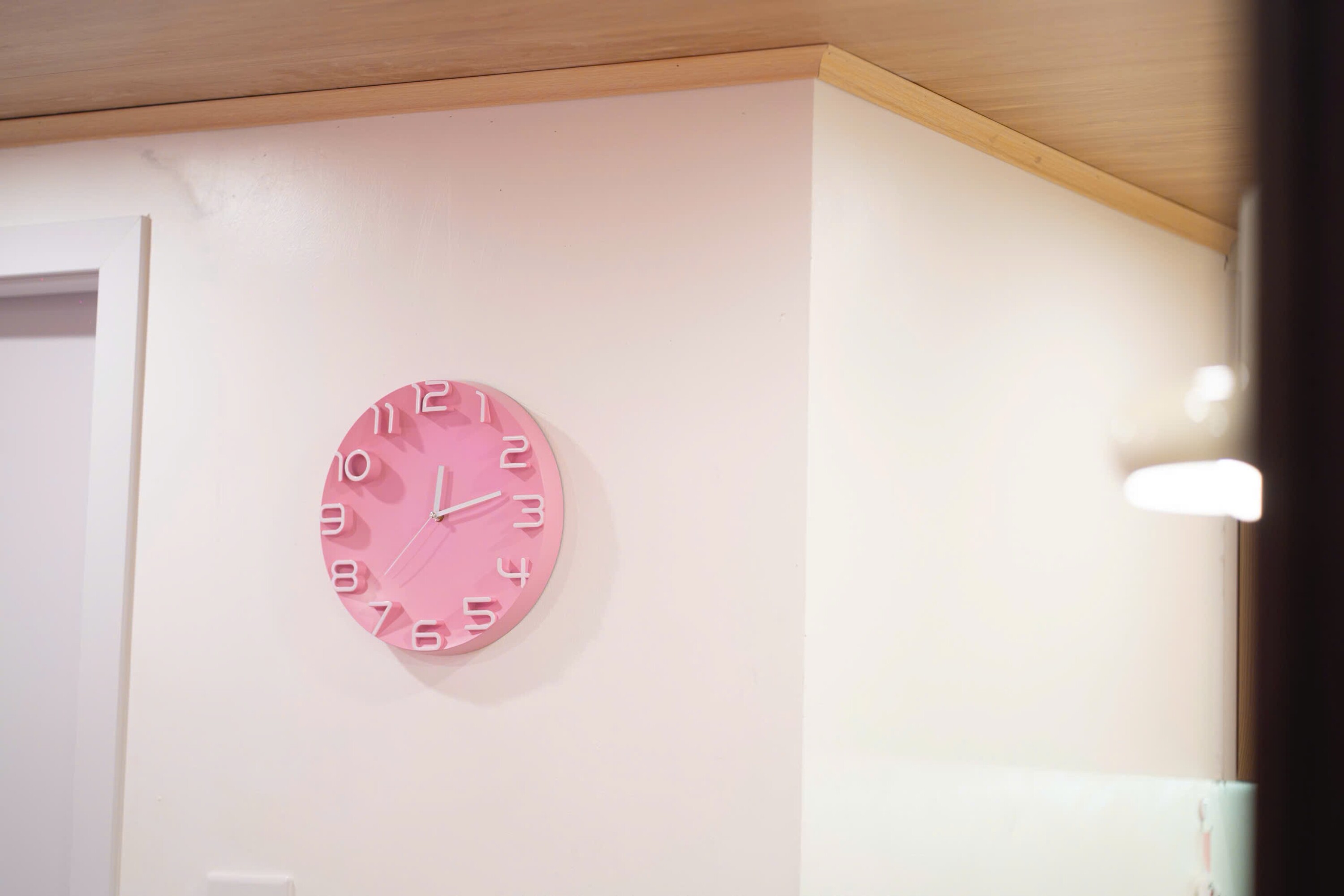 Gái xinh 2K tích lũy tiền từ thời sinh viên, tiết kiệm được 100 triệu đồng thiết kế căn nhà gác xép màu hồng 40m2 đẹp mê - 5