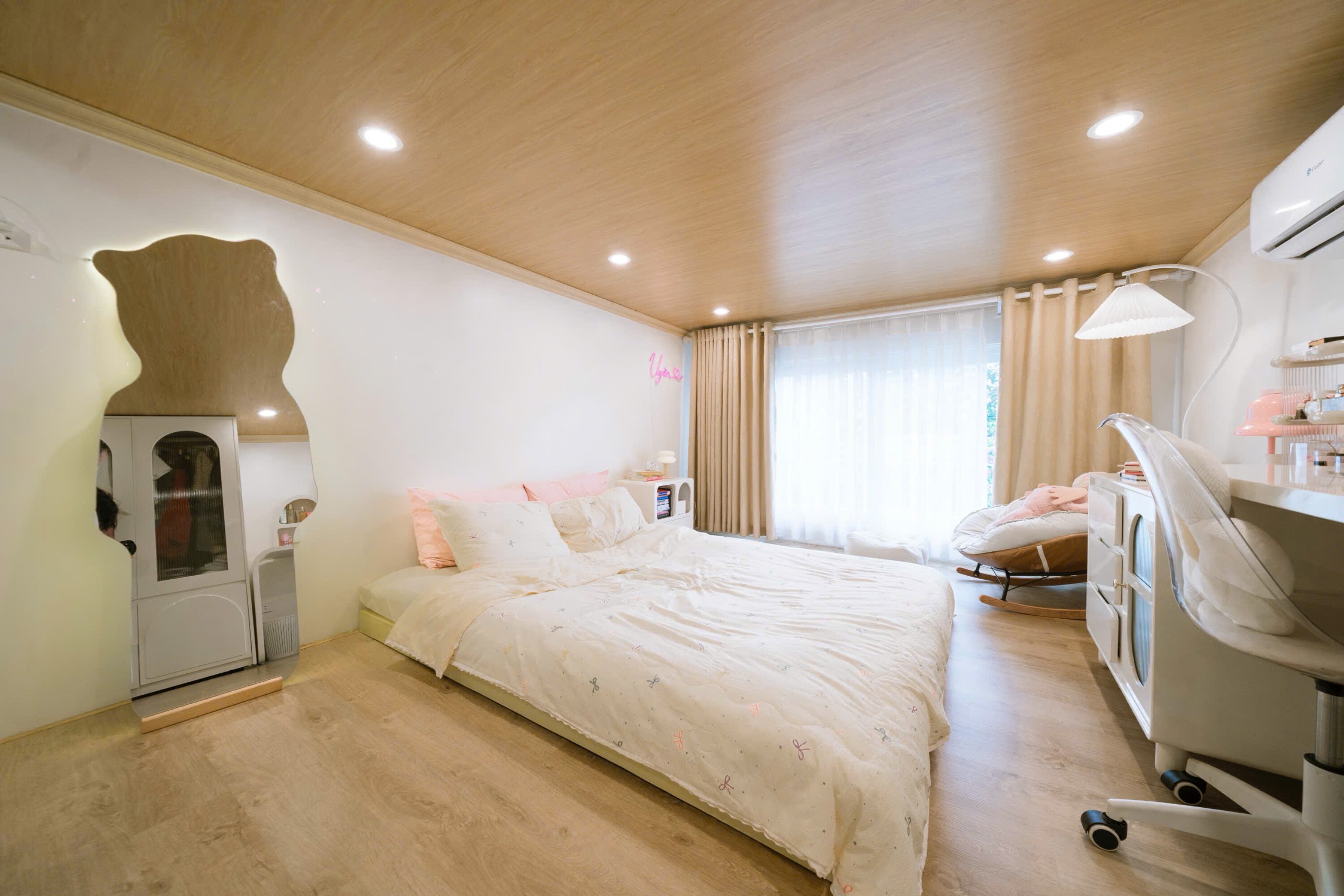 Gái xinh 2K tích lũy tiền từ thời sinh viên, tiết kiệm được 100 triệu đồng thiết kế căn nhà gác xép màu hồng 40m2 đẹp mê - 8