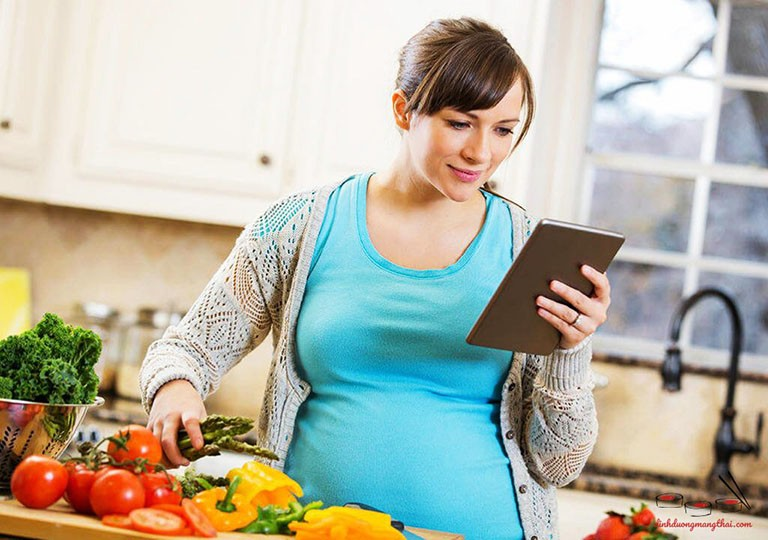 Mang thai 20 tuần nên ăn gì để vào con? - 1