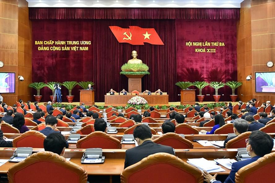 Hội nghị Trung ương Đảng lần thứ III: Bàn nhiều biện pháp thực hiện thắng lợi mục tiêu phát triển kinh tế - xã hội 2021 - 2025 - 1