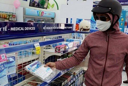 Khẩu trang y tế rục rịch tăng giá, tràn lan trên Facebook - 2