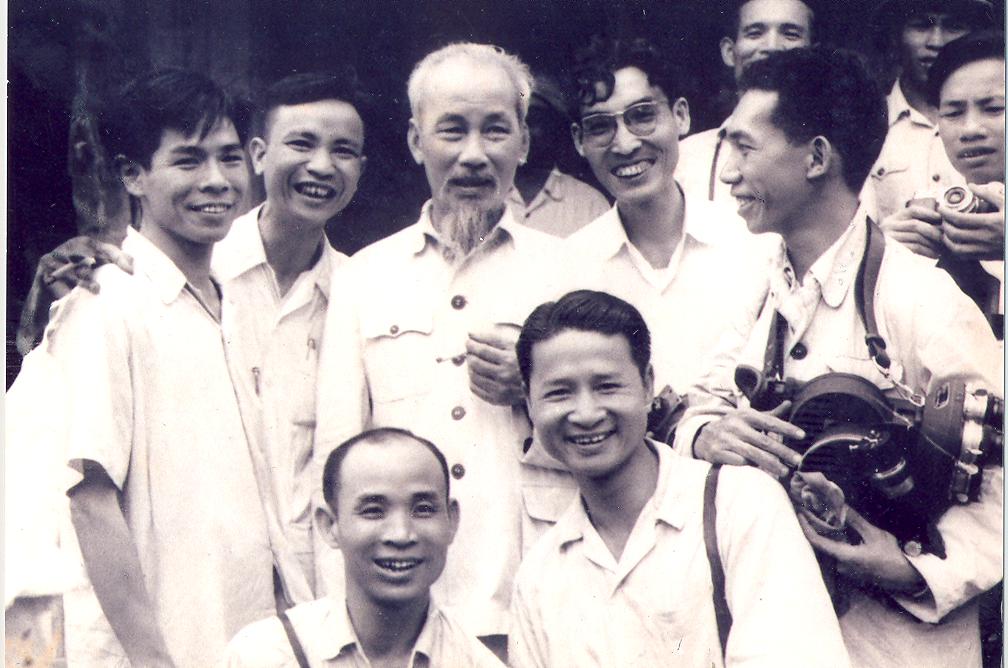 Chủ tịch Hồ Chí Minh - nhạc trưởng vĩ đại của nền báo chí cách mạng Việt Nam - 2