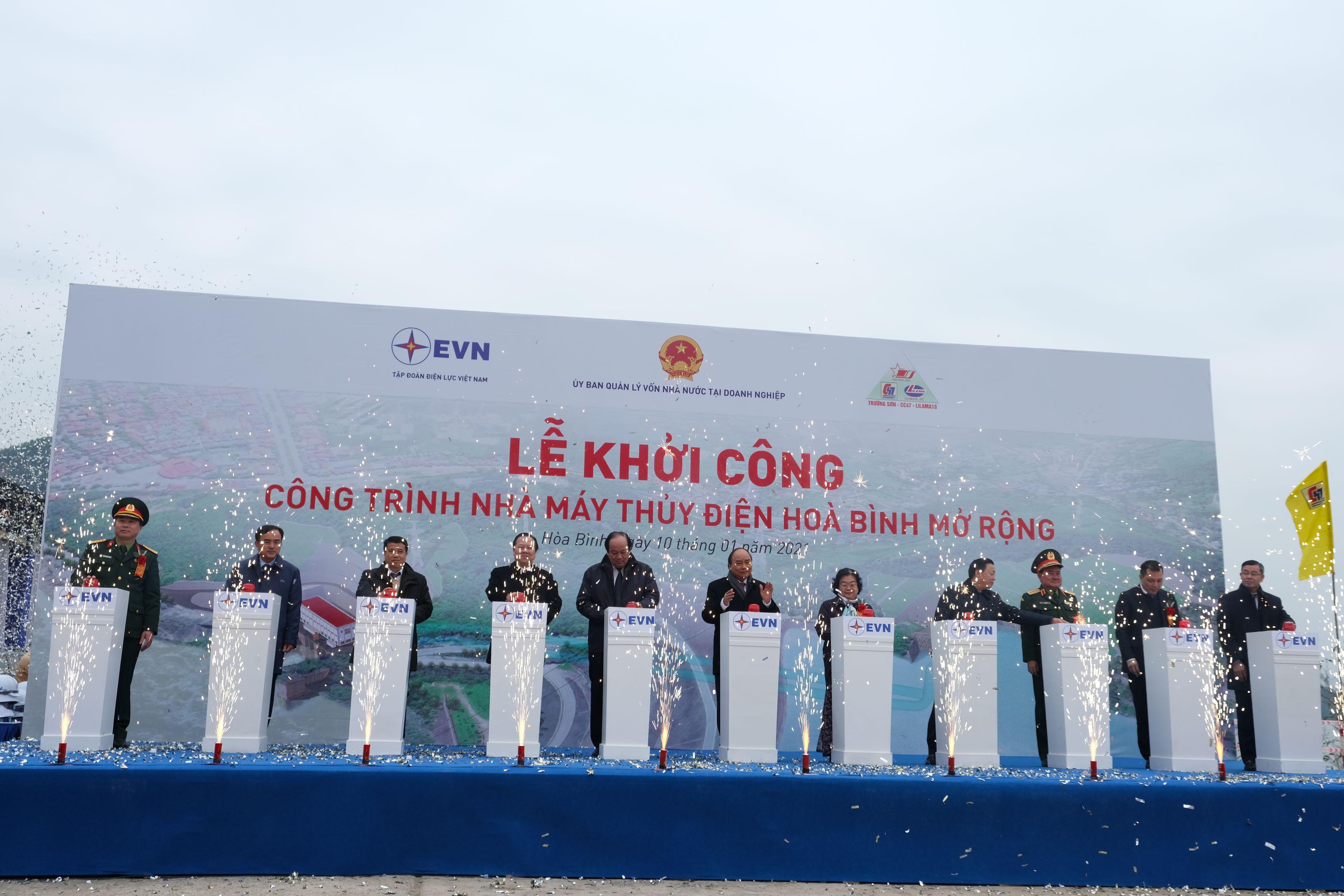 Vietcombank cấp khoản tín dụng 4.000 tỷ đồng tài trợ xây dựng công trình nhà máy thủy điện Hòa Bình mở rộng của Tập đoàn Điện lực Việt Nam - 1