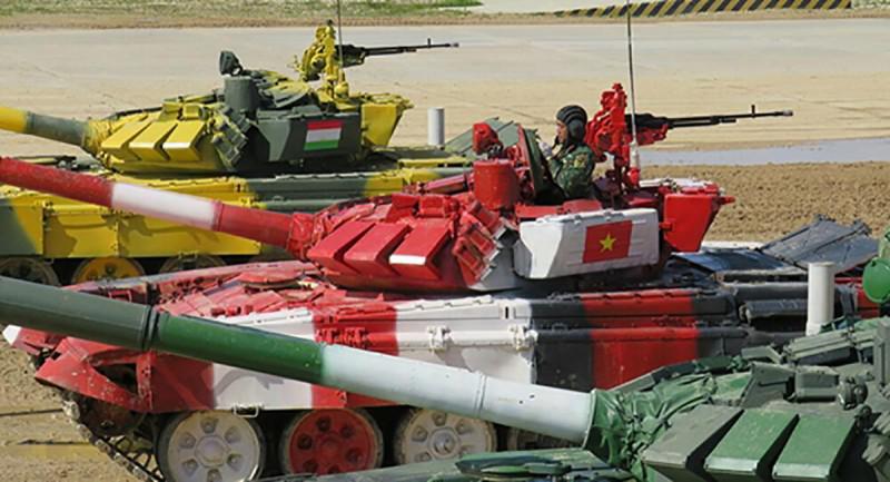 Việt Nam đang sử dụng mẫu xe tăng nào để thi đấu ở Tank Biathlon? - 1