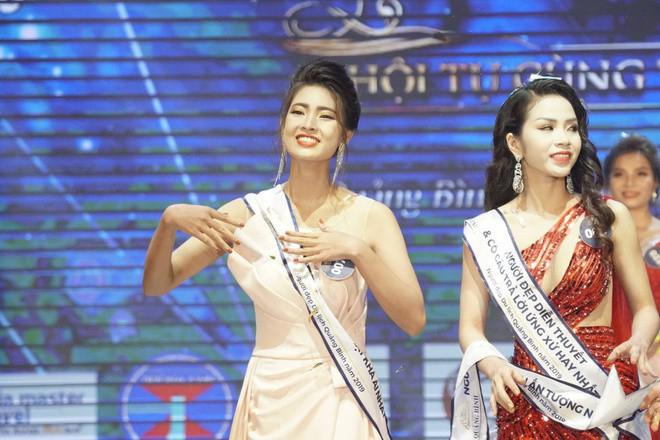 Tước danh hiệu Người đẹp Du lịch Quảng Bình 2019 - 1