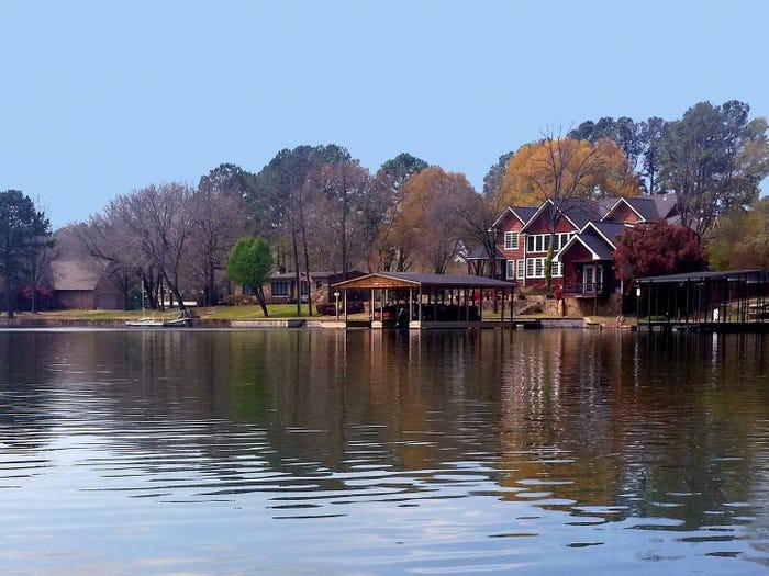 Chiêm ngưỡng những hồ nước đẹp như trong tranh ở xứ Cờ hoa - 3