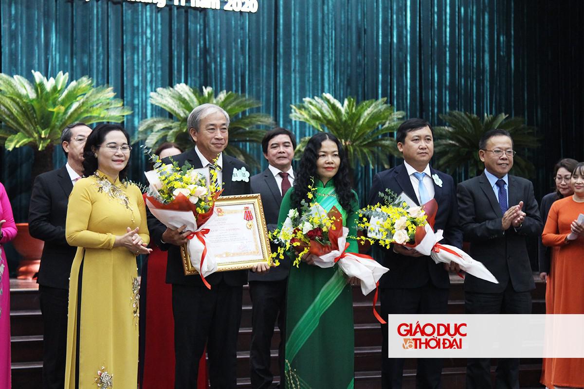 Thành phố Hồ Chí Minh: Khen thưởng 204 tấm gương tiêu biểu ngành Giáo dục năm 2020 - 2
