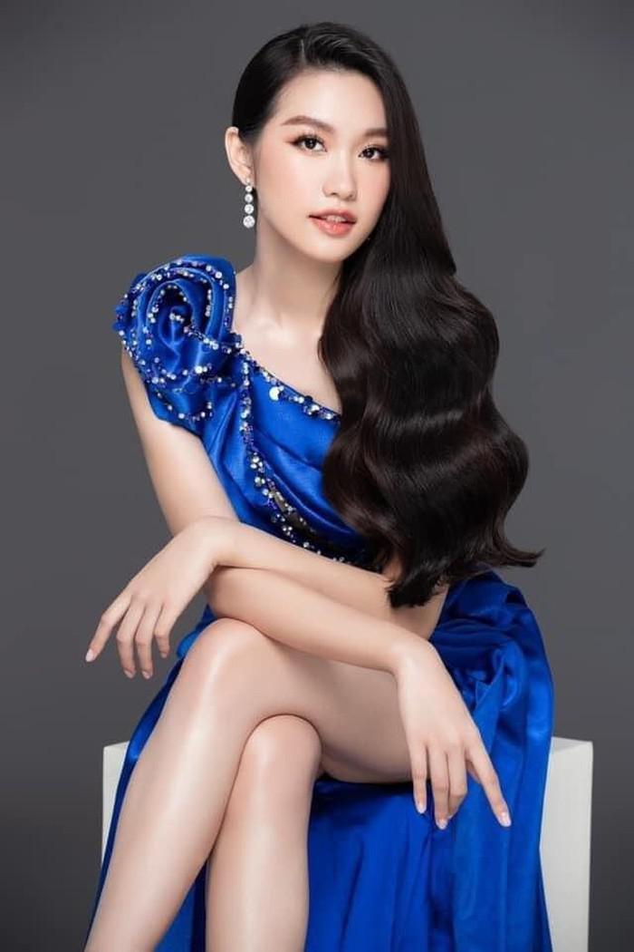 Thí sinh Hoa hậu Việt Nam là &#34;bạn gái tin đồn&#34; của Văn Hậu đẹp cỡ nào? - 1