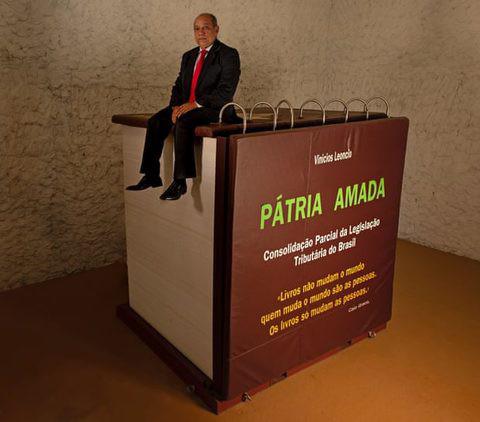 Bạn có biết những cuốn sách kỳ lạ nhất thế giới? - 6