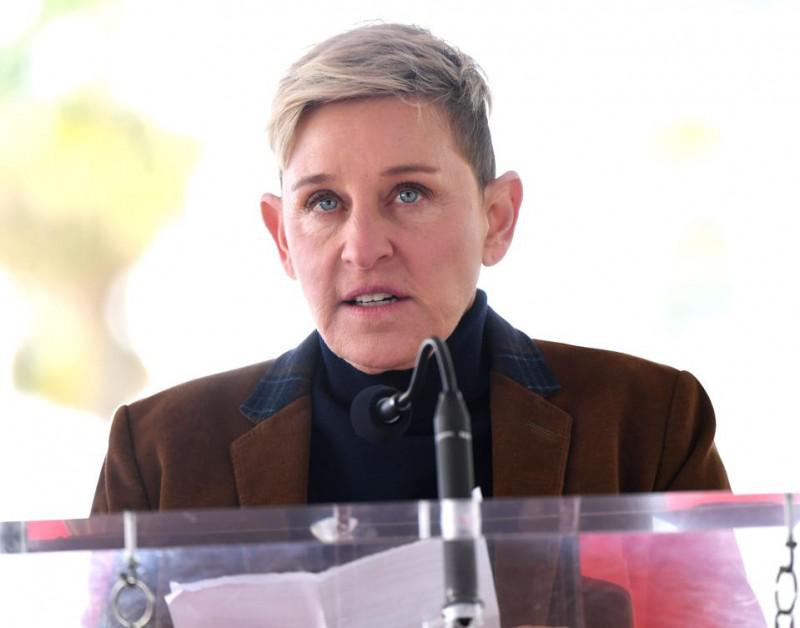 Ngôi sao Ellen DeGeneres xin lỗi vì nơi làm việc độc hại - 1