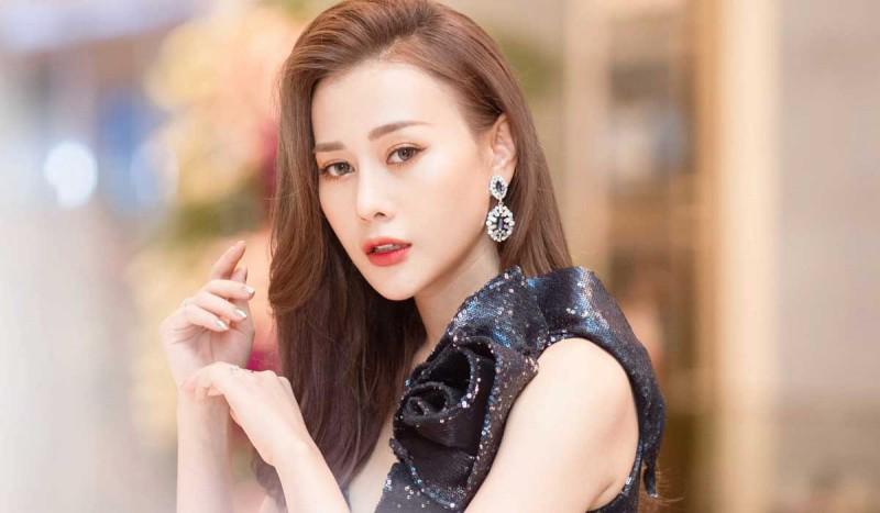 Nữ diễn viên "Quỳnh búp bê" chia tay bạn trai - 1