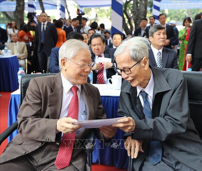 Tổng Bí thư, Chủ tịch nước Nguyễn Phú Trọng thăm mái trường xưa - 1