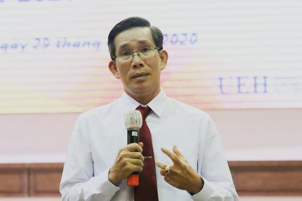 Tân hiệu trưởng Trường ĐH Kinh tế TPHCM là ai - 1