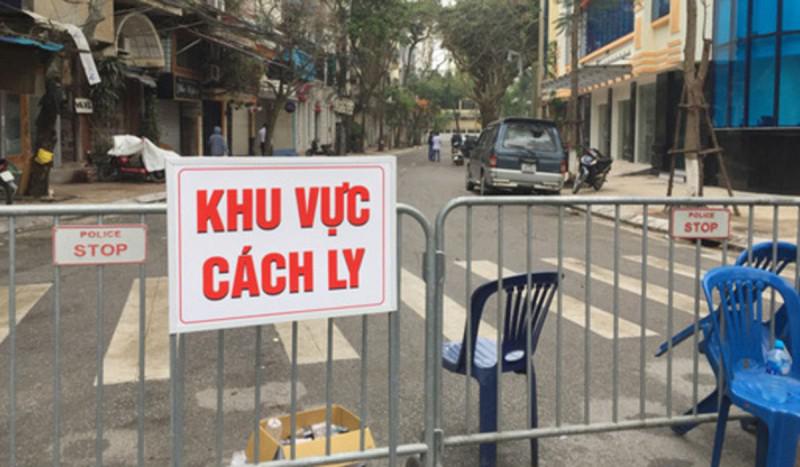 Hà Nội: Góc khuất, gõ nhỏ chưa thực hiện nghiêm giãn cách xã hội - 2