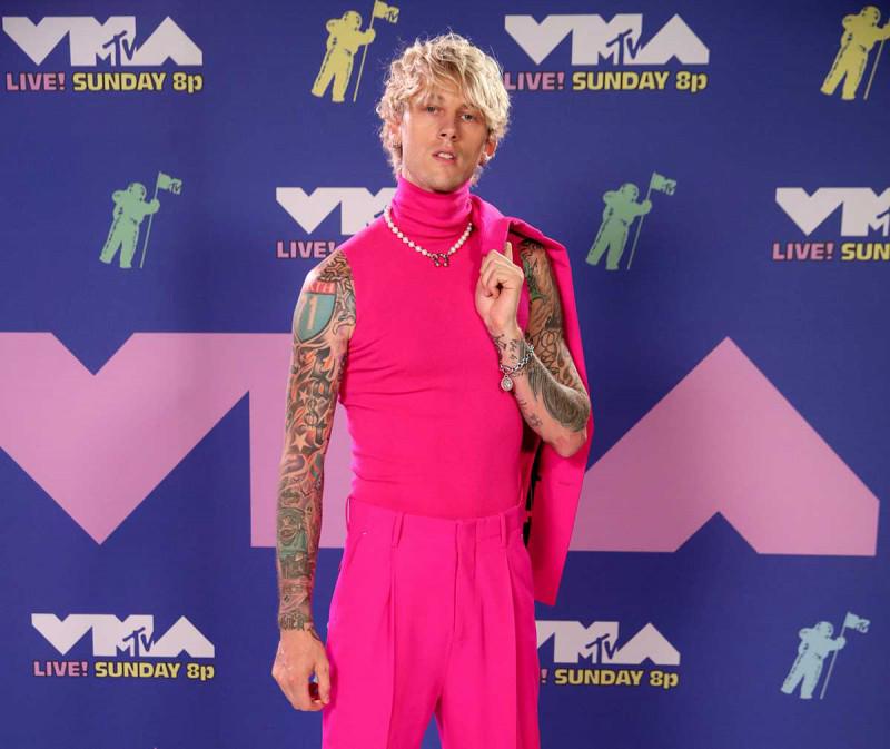 Những bộ cánh vô cùng sexy trên thảm đỏ Video Music Awards 2020 - 11