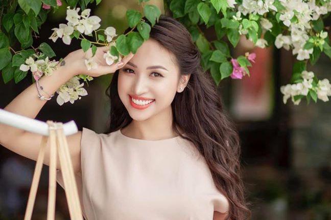 Showbiz 3/8: Vân Hugo hoãn đám cưới vì bệnh dịch COVID-19 - 1