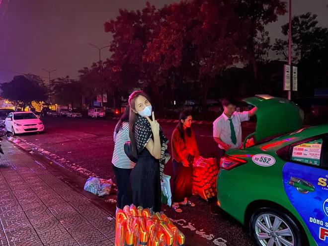 Thủy Tiên quyên góp được 10 tỷ đồng ủng hộ đồng bào miền Trung - 1