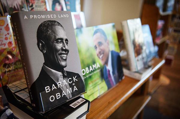 Hồi ký của ông Obama là sách bán chạy nhất năm 2020 tại Mỹ - 1